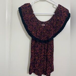 MOSSIMO top size L. - pre-worn